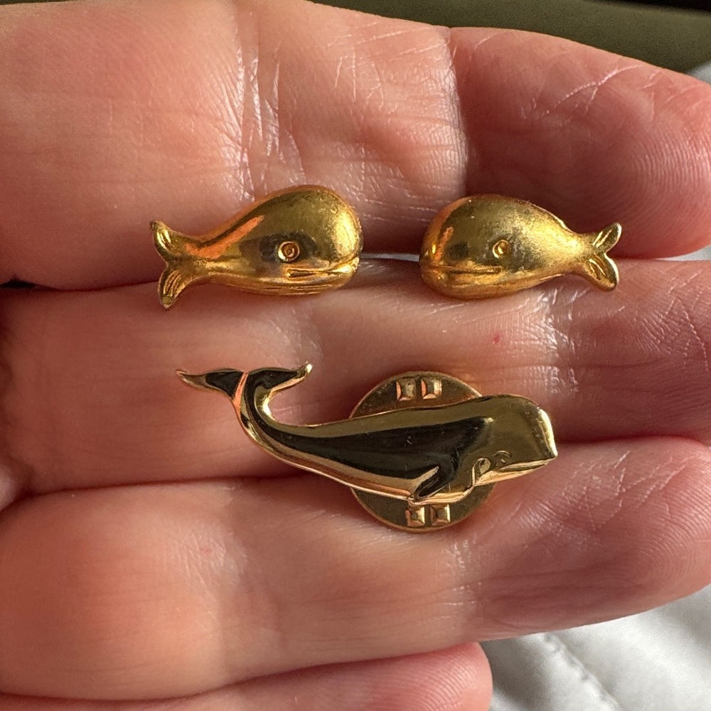 Vintage‎ Gold Whale Brooch and Earring Set 80s Preppy Nautical Jewelry